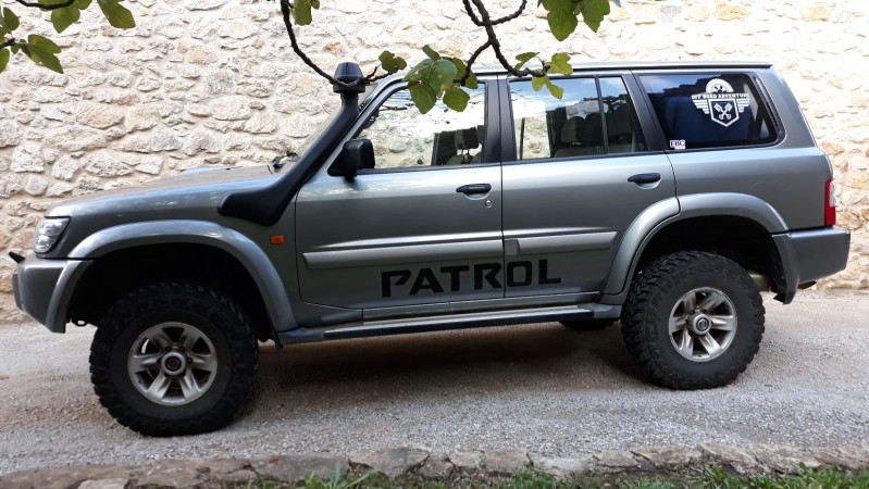 VENTE NISSAN PATROL GR Y61 EQUIPE