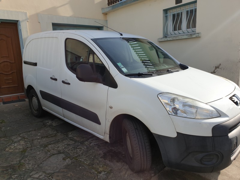 Vends Peugeot Partner